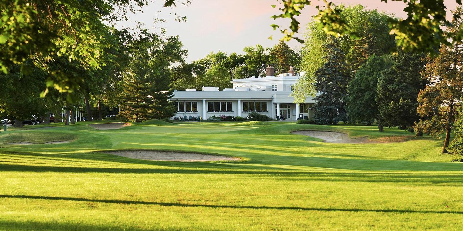 clubhouse-exterior